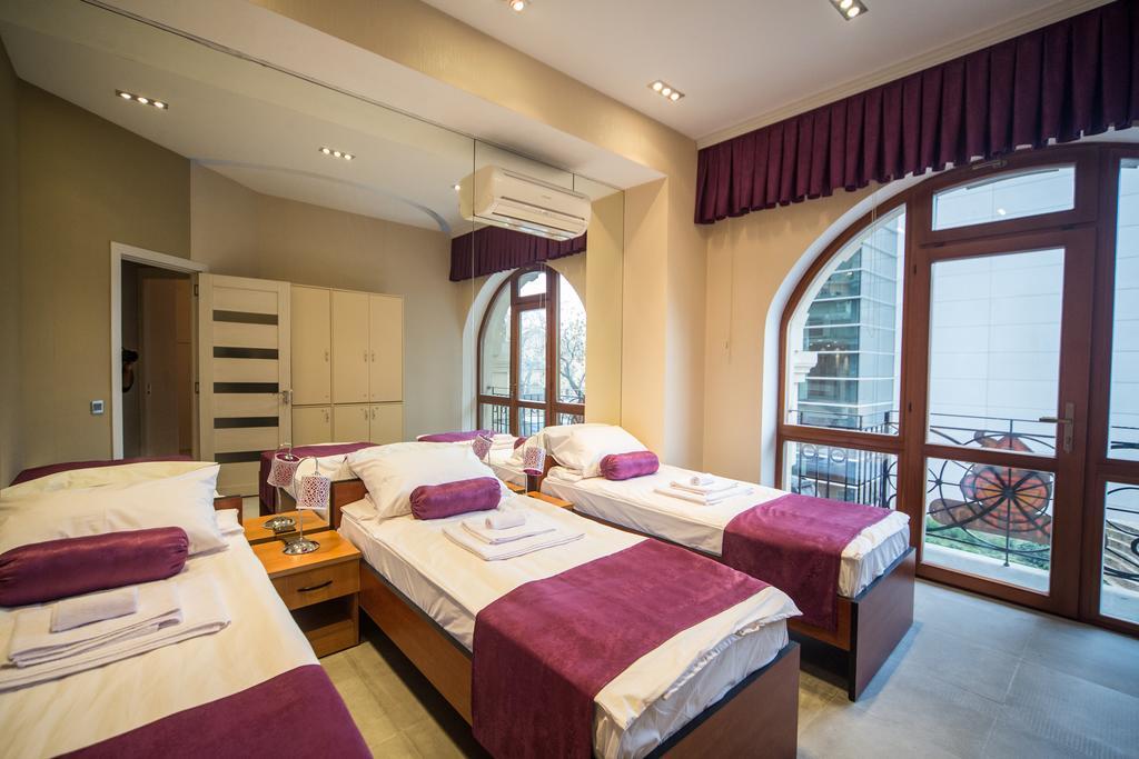Hostel Inn Hotel&Hostel Bakü Dış mekan fotoğraf