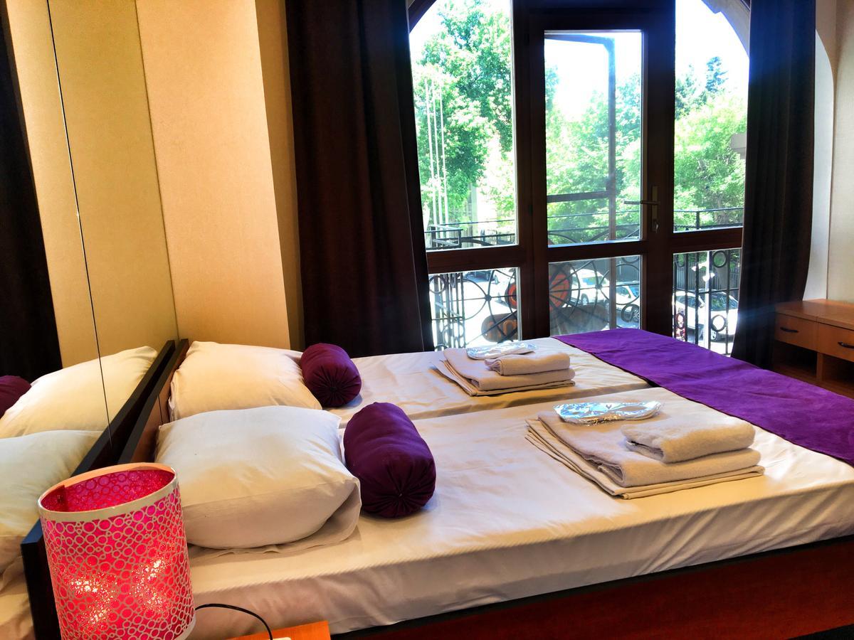 Hostel Inn Hotel&Hostel Bakü Dış mekan fotoğraf