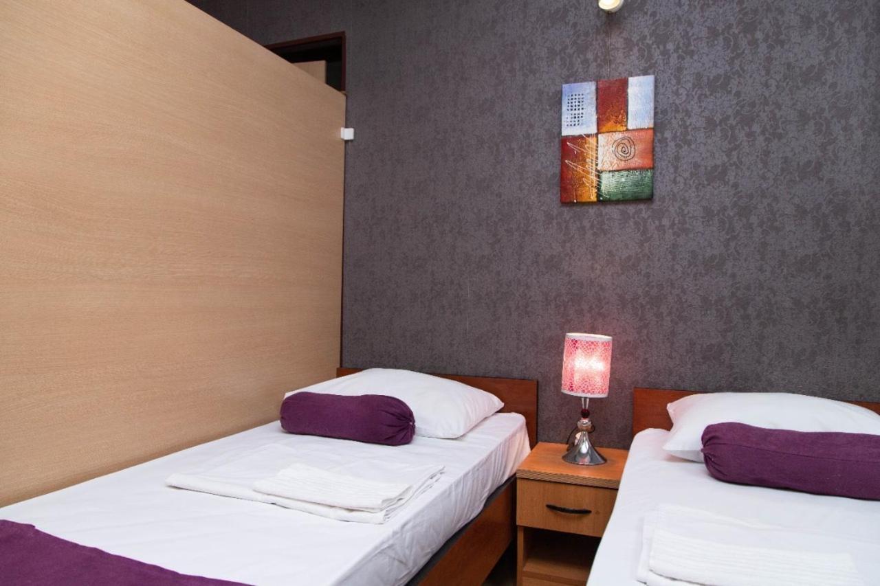 Hostel Inn Hotel&Hostel Bakü Dış mekan fotoğraf